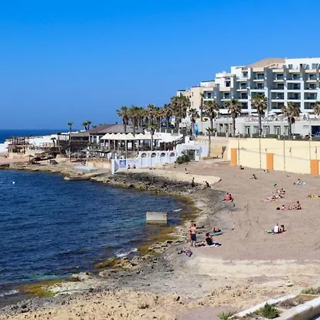 Appartement In The Heart Of Bugibba *